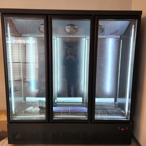 Türiger gastro kühlschrank - 3-türiger,