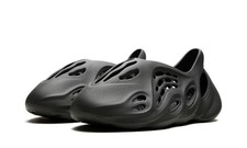 adidas Yeezy Foam RNR Runner