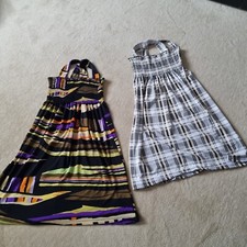 2 Kleider für Strand GR.40/42    zu verkaufen