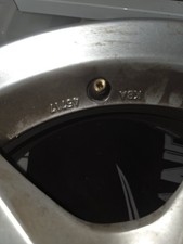 Zum Verkauf stehen 4