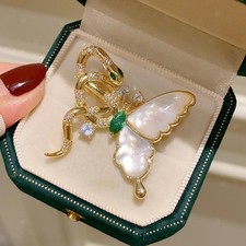 Schlange Schmetterling Brosche