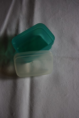 Tupperware swing box - swing,