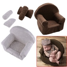 Neugeborenes Baby Foto