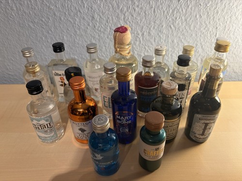 Sammlung mini gin flaschen - sammlung, 20