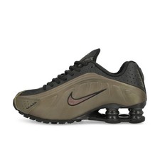 NIKE Wmns Shox R4 Gr. 38,5
