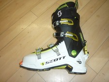 SCOTT COSMOS III  Herren Touren Skischuhe Grösse 42 NEU