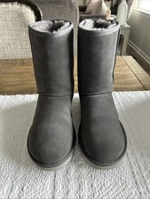 UGG Women's Classic Short