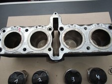 SUZUKI GSX 600 F GN72B Zylinder mit Kolben (5)