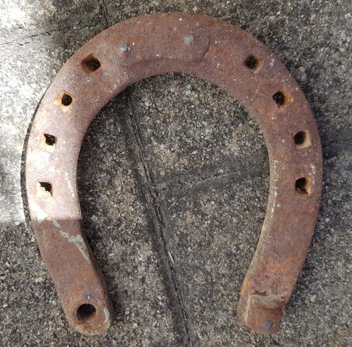 Altes antikes eisen hufeisen - altes,