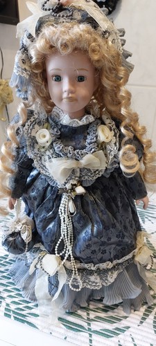 Porzelankopfpuppe sehr schöne - porzelankopfpuppe,sehr,