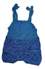 Handgefertigter gestrickter Babystrampler, Baumwolle