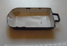 Puppenstubengeschirr -  Auflauf Pfanne  Metall Emailliert weiß-schwarz