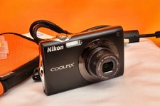 Nikon Digitalkamera | Coolpix S3000 | Schwarz | 12 MP | Gebrauchsspuren