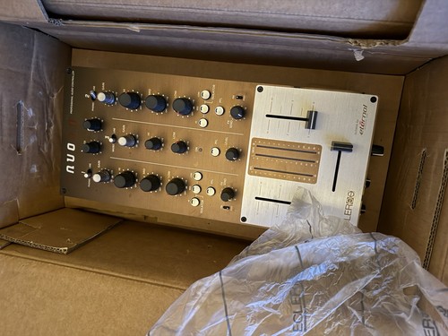 Ecler nuo kanal dj - 2.0, mixer