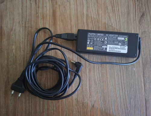 Fujitsu netzteil 19v 22a ac - 19v,