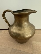 Antiker großer Krug aus massivem Messing, auch als Vase / Gefäß - Handarbeit
