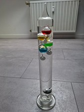 **NEUWERTIG** Retro Galileo-Thermometer in einer Wassersäule 38cm