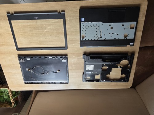 Fujitsu lifebook a557 komplett - fujitsu,