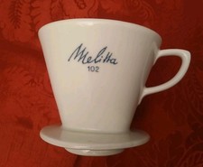 Porzellan Kaffeefilter " Melitta 102 "  4 Löcher blaue Schrift - 10,5 x 14,5 cm