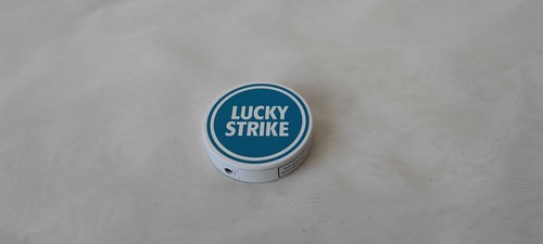 Feuerzeug lucky strike - lucky,