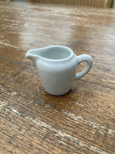 Kleines kännchen milch - kleines,