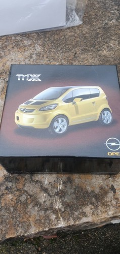 Opel trixx neu ovp - 1:43, top