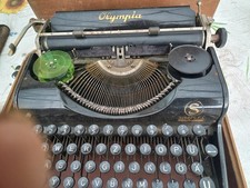 Reiseschreibmaschine Olympia