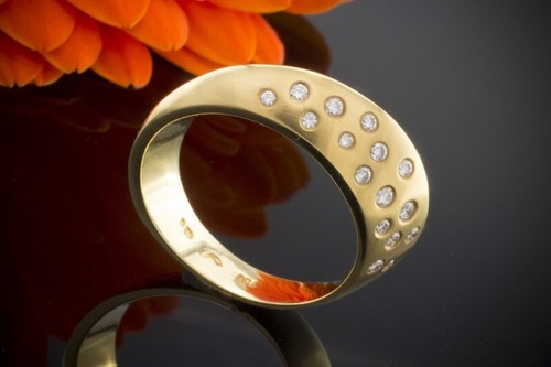 Ring mit diamanten - mit, seitliches