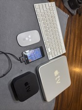 Apple keyboard and mouse iPod