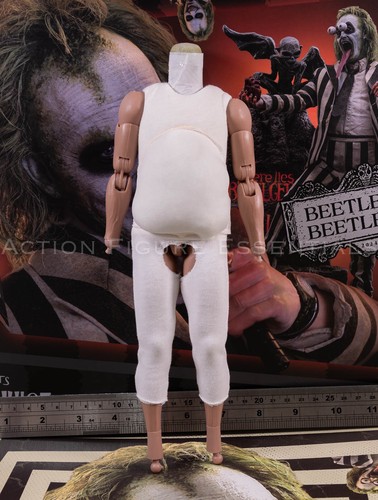 Hot toys beetlejuice mms767 - beetlejuice,