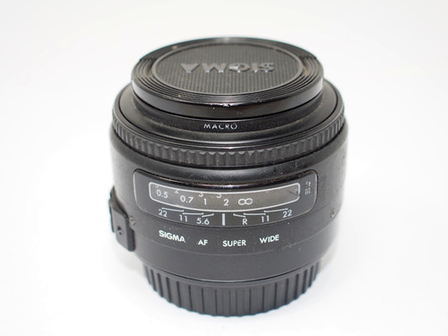 Sigma objektiv f - af, f/2,8