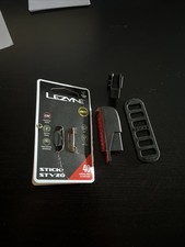 Lezyne Stick+ StVZO Fahrrad-Rücklicht  Mtb Sattel Stange Rahmen neu