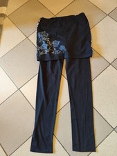 Leggings mit angenähtem Rock / Von Alchemy England / schwarz mit Aufdruck / XXL