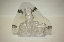 Ältere " SCHOKOLADEN - FORM / TRAKTOR fahrender HASE " / In Kunststoff
