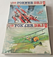 Lot 2 Modellbausätze Hobby