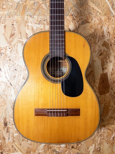 Yamaha konzertgitarre - no.80,