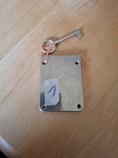 Schrankbeschläge, möbelschlösser, 8cm  x 6 cm/ 0,9 cm ,gebraucht, zustand gut