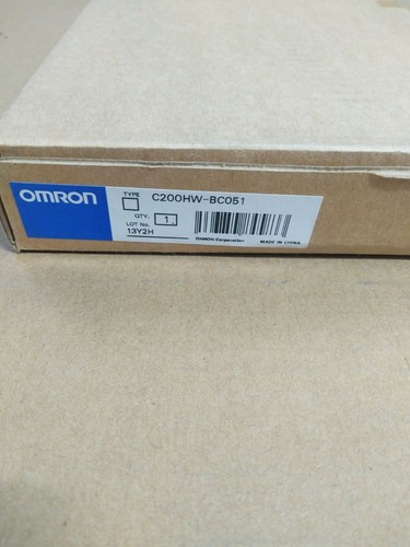 Plc c200hw bc051 new one - plc, year