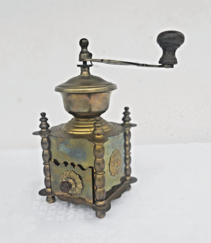 Alte messing kaffeemühle - kaffeemühle, aus