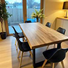 Tisch / Esstisch / Bürotisch