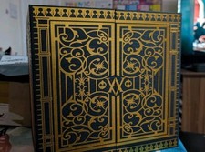 SIGNED The Vampire Academy Box