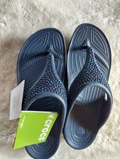 CROCS Sloane Flip-Flops blau Plateau Sandale Perlen NEU Gr 41-42 Zehentrenner