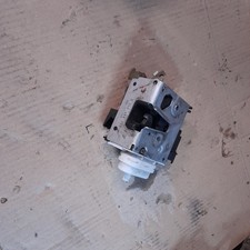 Audi A4 B5 Türschloss Schloss Tür Vorne links 8D1837015