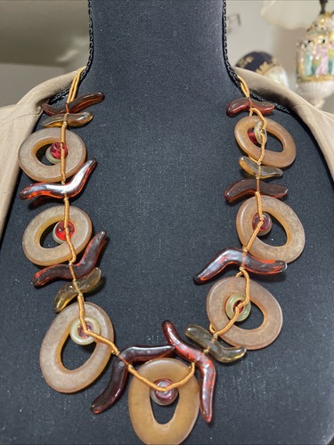 Lalo orna resin necklace beads - resin,