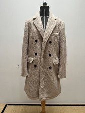 Kuscheliger weicher warmer veganer Pelzmantel