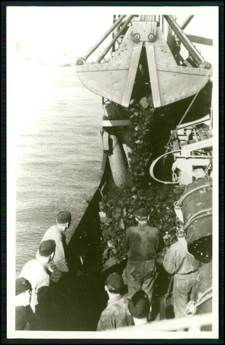 Foto verladen von kohle - ak,