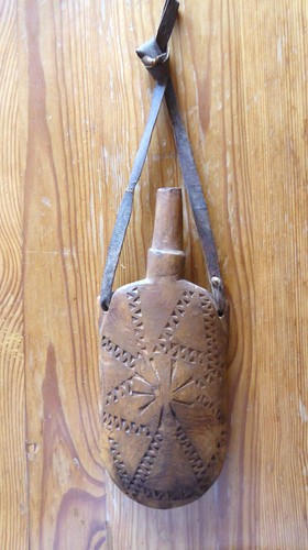 Pulverflasche aus südafrika - pulverflasche,