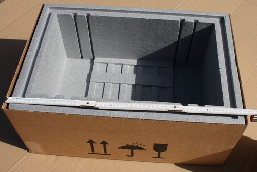 Große styropor box mit - große,