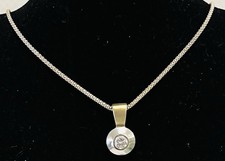 925/- Silber Kette mit Anhänger, simulierter Diamant, 45 cm lang, 1,5 mm breit.