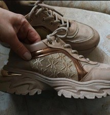 goldene glitzer Sneaker mit leichtem Plateau Größe 38